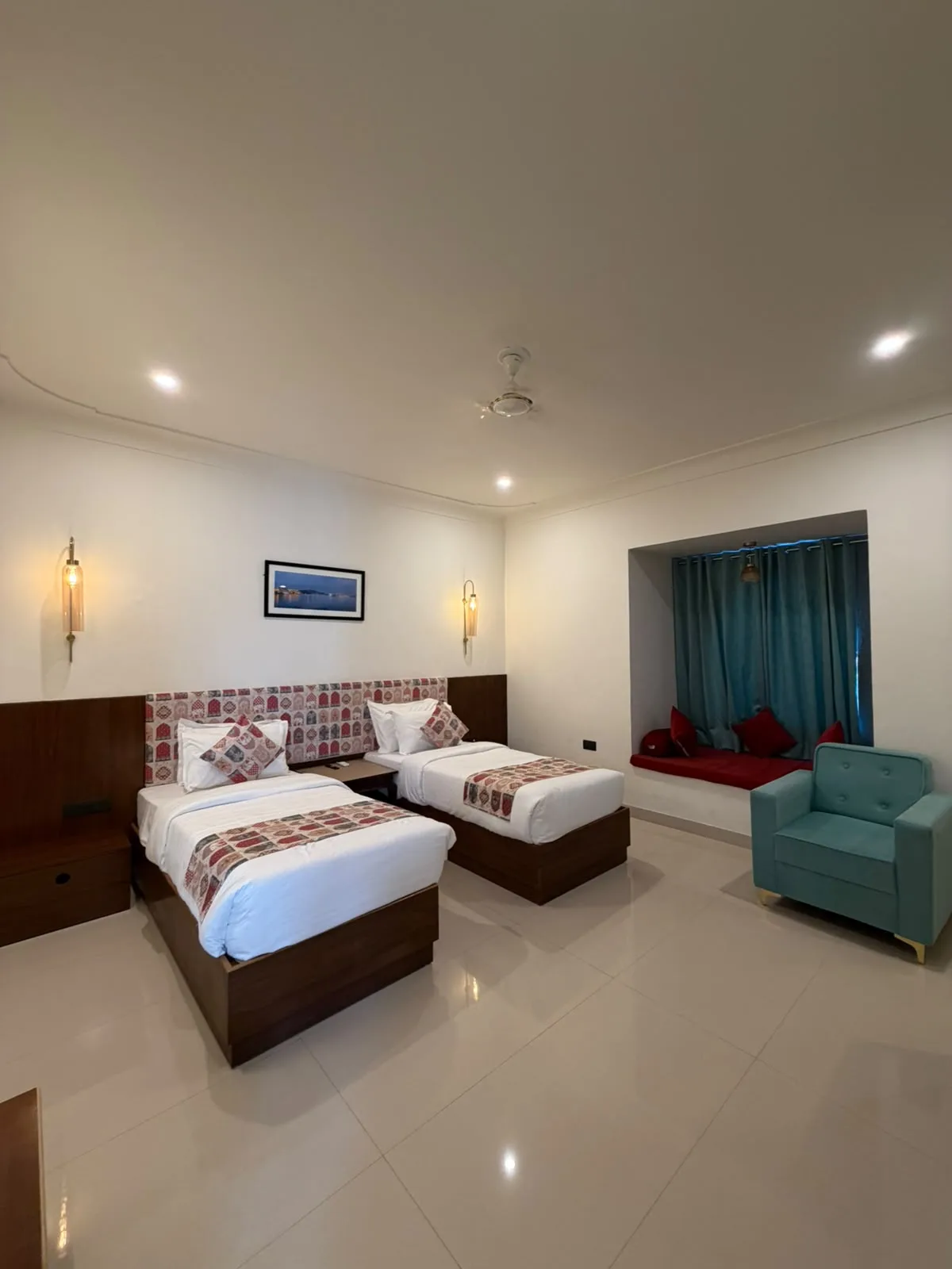 Mewar Resort Vintage Room twin beds