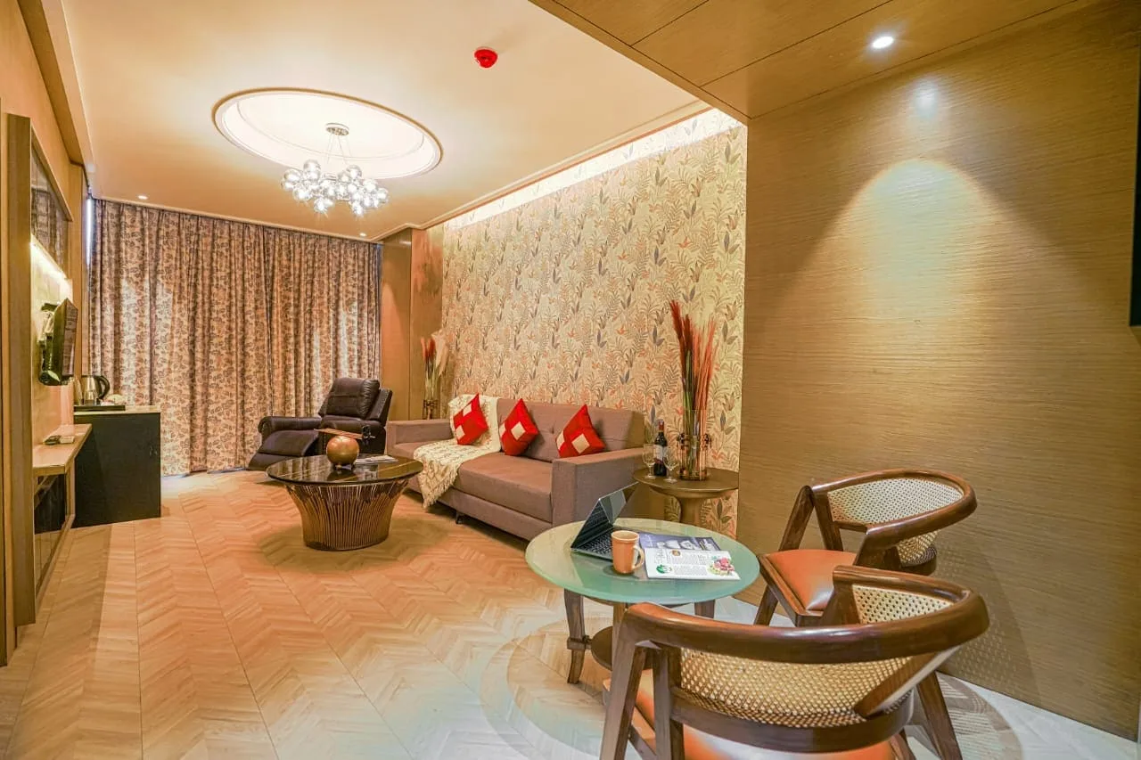 4-star-luxury-hotel-room-luxe-stayz-signature-amritsar.jpg