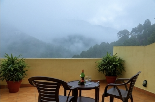 Mountain view - Amenities - Solan - LuxeStayz hotel photo