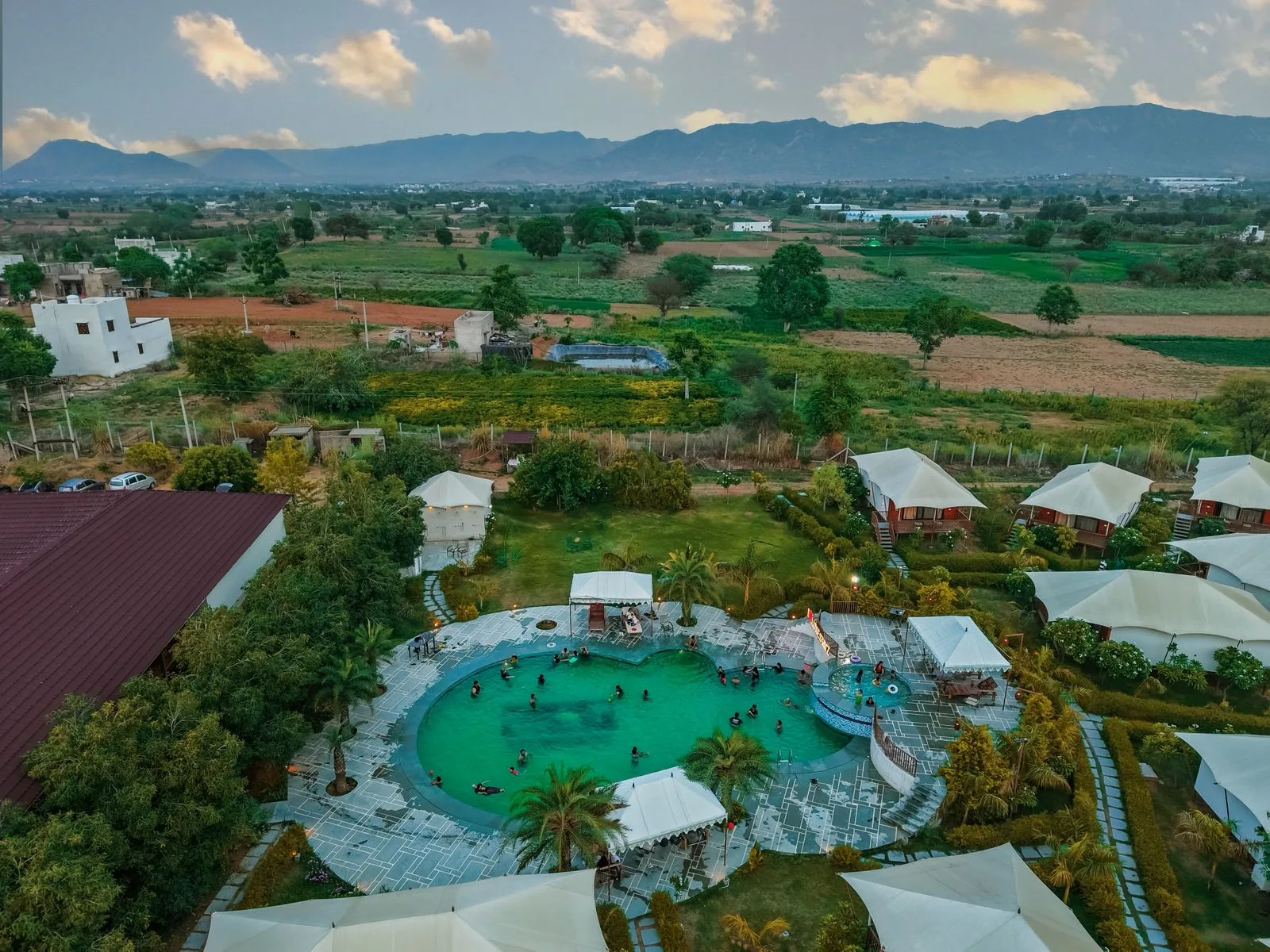 Luxe Stayz Signature Resort Pushkar - Pool & Leisure - Pushkar - LuxeStayz hotel photo